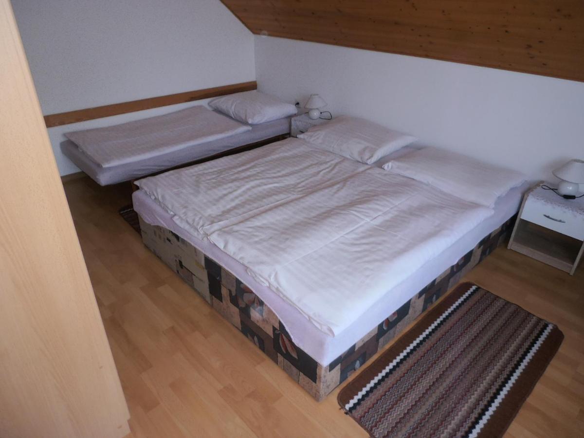 Ubytovani U Machova Jezera - Apartmany - Ludmila Grulisova 도크시 외부 사진